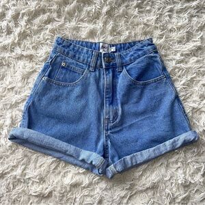Princess Polly Dad Denim Jean Shorts Size 0‎